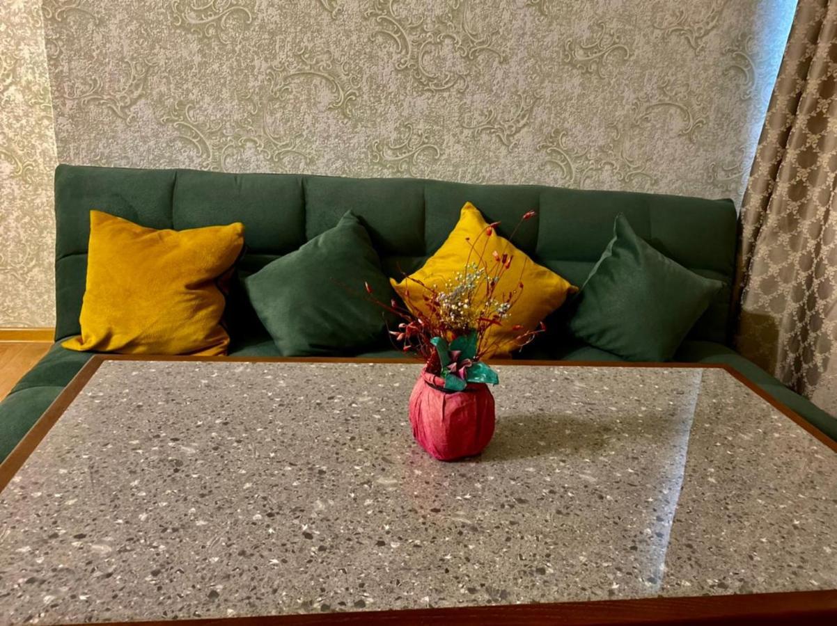 Guest House - Avlabari Tbilisi Eksteriør billede