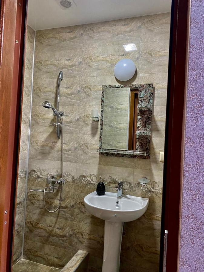 Guest House - Avlabari Tbilisi Eksteriør billede