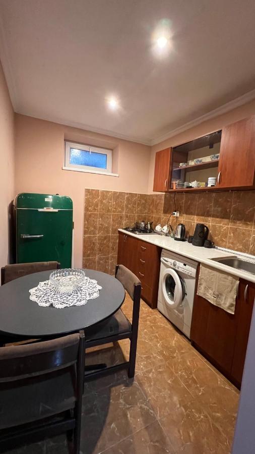 Guest House - Avlabari Tbilisi Eksteriør billede