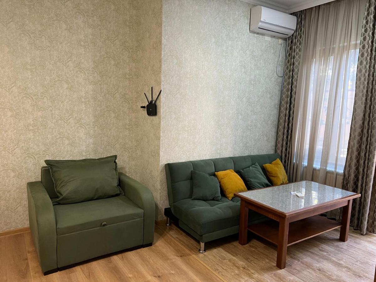 Guest House - Avlabari Tbilisi Eksteriør billede