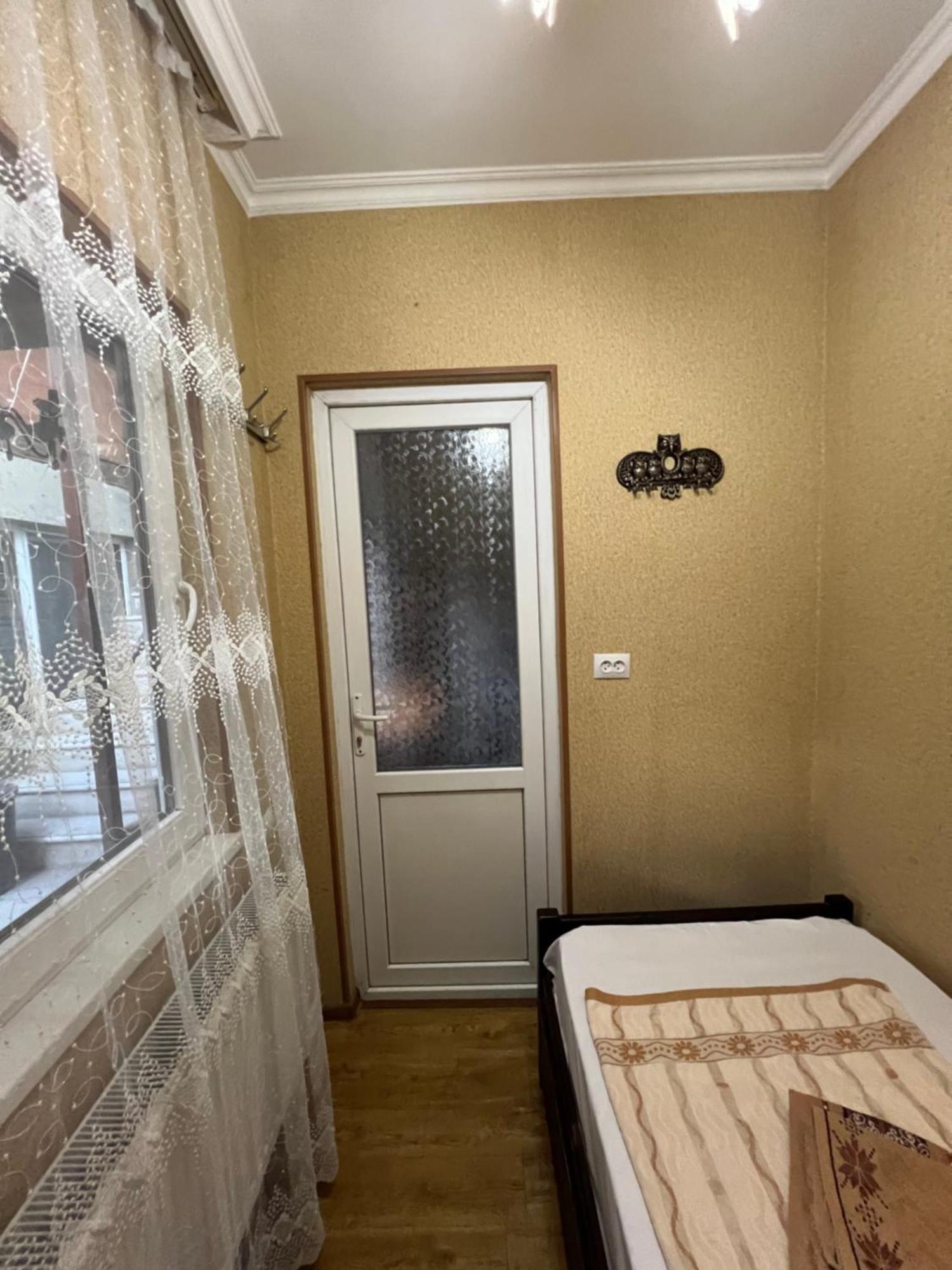 Guest House - Avlabari Tbilisi Eksteriør billede